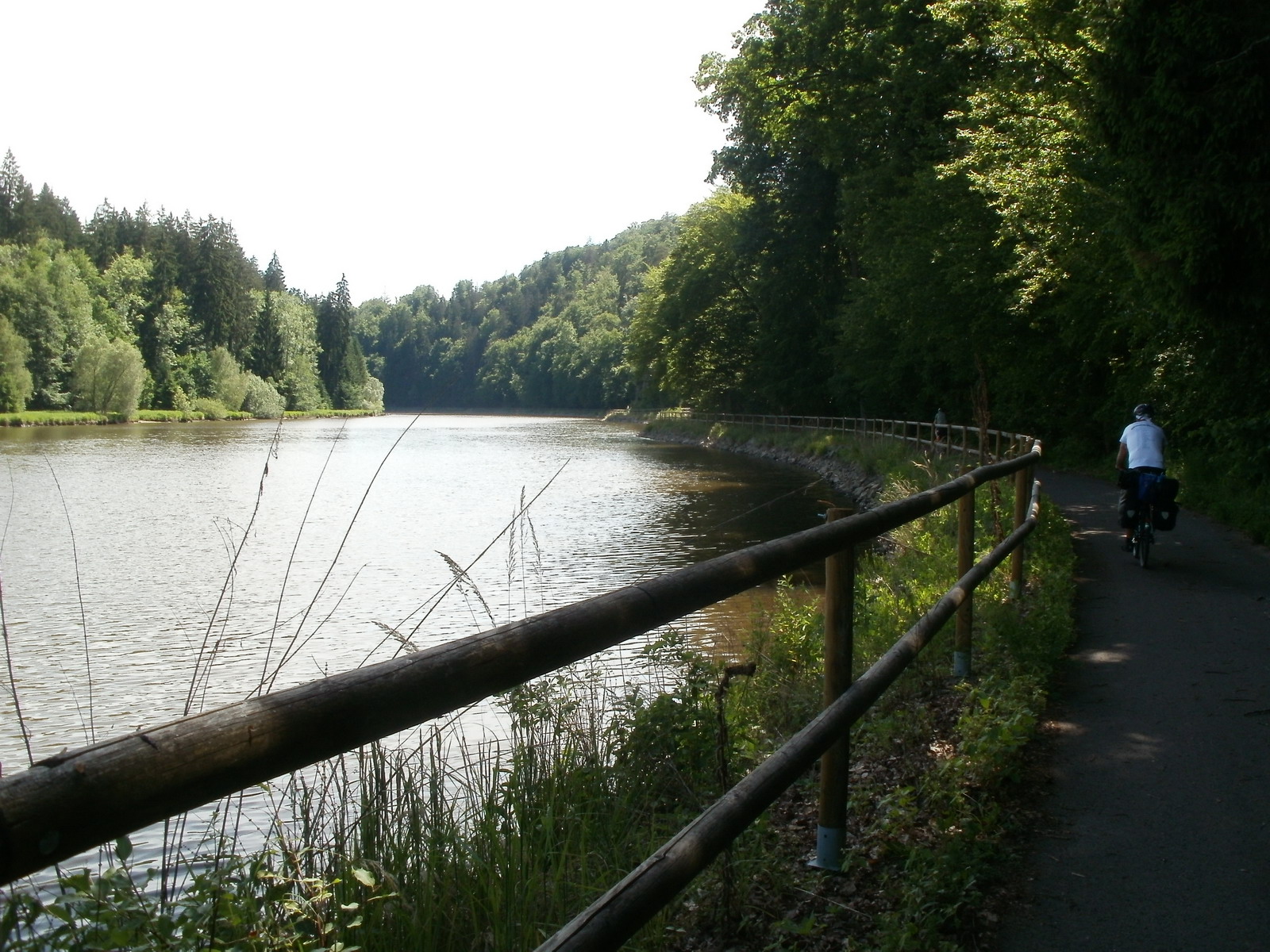       The first good path along the Moldau   